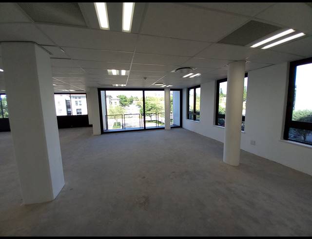249M² OFFICE TO LET IN FOURWAYS